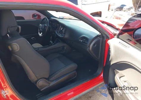 2018 Dodge Challenger Sxt z USA, uszkodzony, nr VIN 2C3CDZAG1JH219407